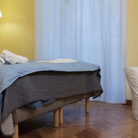 Bed and Breakfast La Breccia A Porta Pia Rom Exterior foto