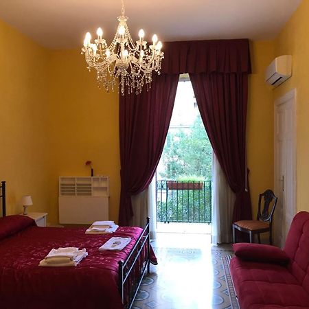 Bed and Breakfast La Breccia A Porta Pia Rom Exterior foto