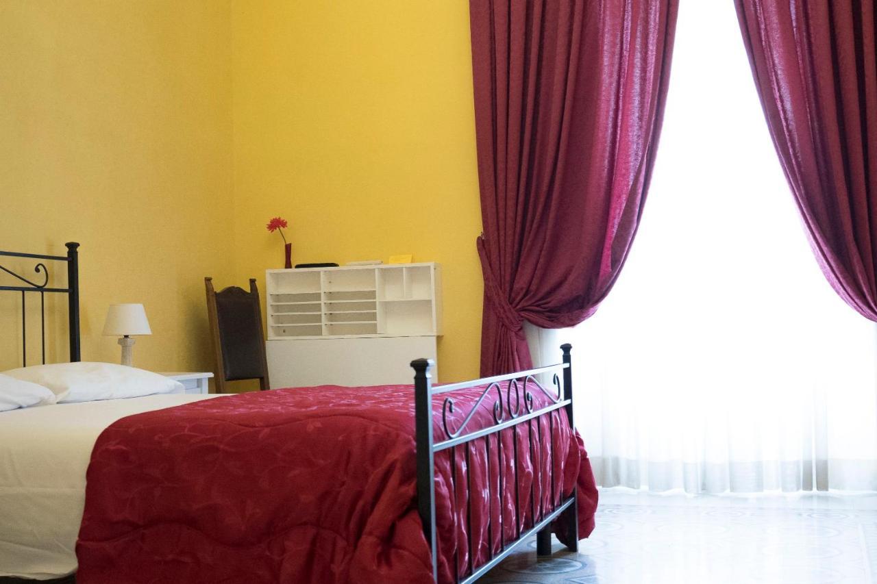 Bed and Breakfast La Breccia A Porta Pia Rom Exterior foto