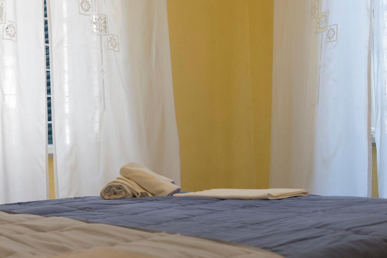 Bed and Breakfast La Breccia A Porta Pia Rom Exterior foto