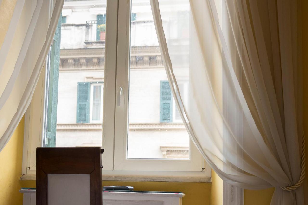 Bed and Breakfast La Breccia A Porta Pia Rom Exterior foto