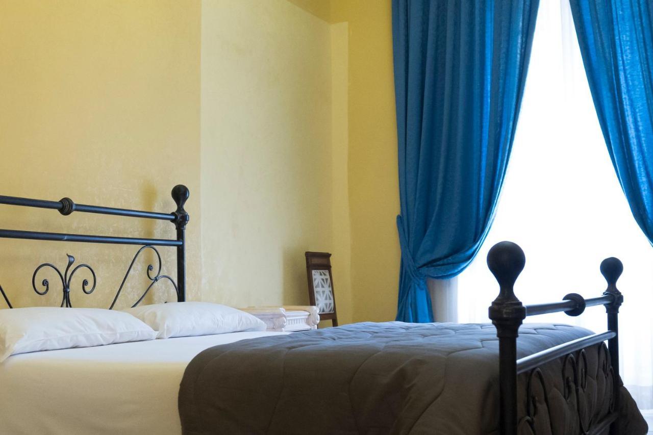 Bed and Breakfast La Breccia A Porta Pia Rom Exterior foto