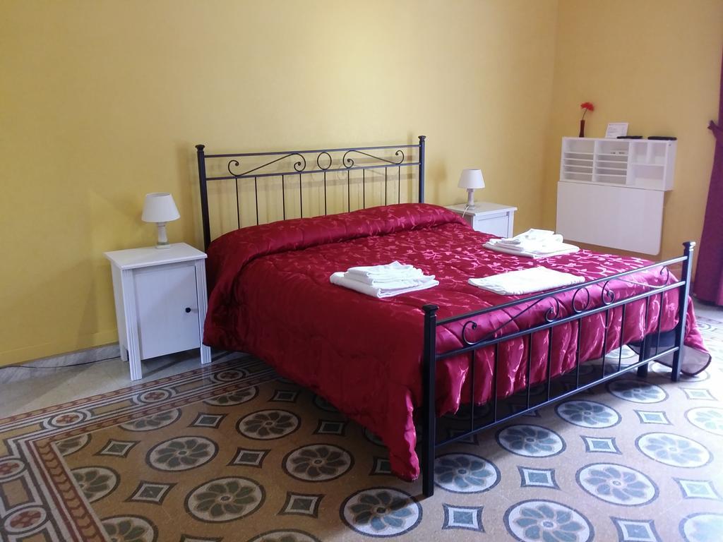 Bed and Breakfast La Breccia A Porta Pia Rom Exterior foto