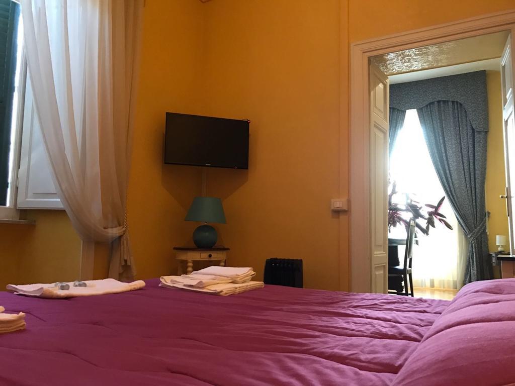 Bed and Breakfast La Breccia A Porta Pia Rom Exterior foto